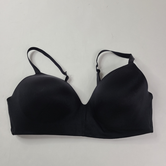 B.TEMPTD Black Future Foundation Wireless Bra - 38D - Picture 2 of 4